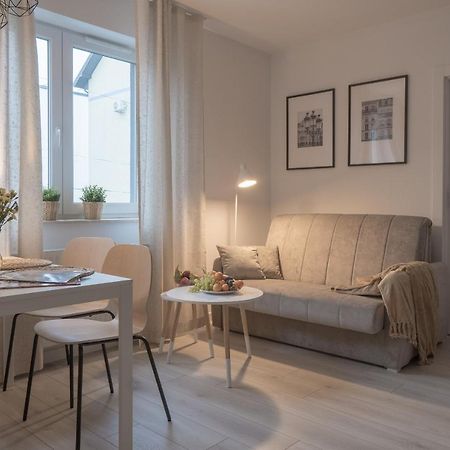 Apartament Clever 1 Kamienica Grochow Варшава Екстериор снимка